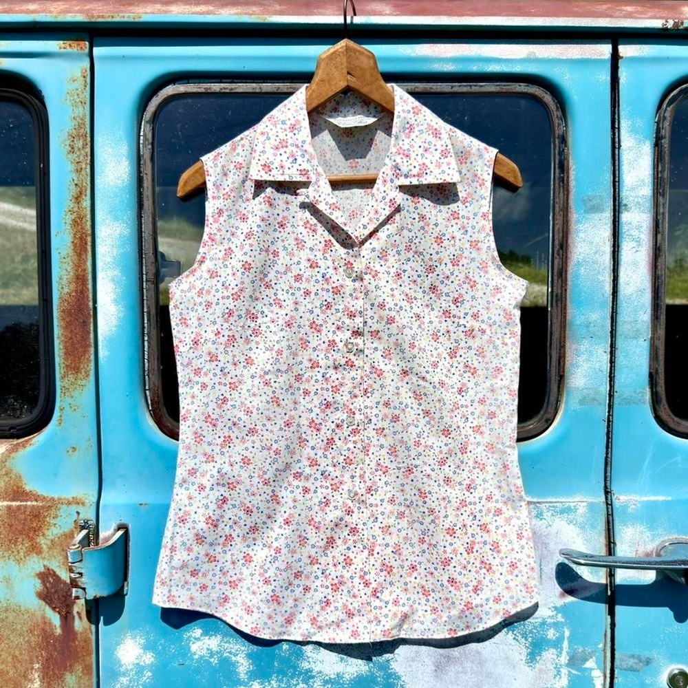 60s permanent press classic shirt ditzy floral white cotton blouse tailored fit